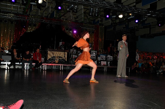 min 2005 11 12 fous swing 269